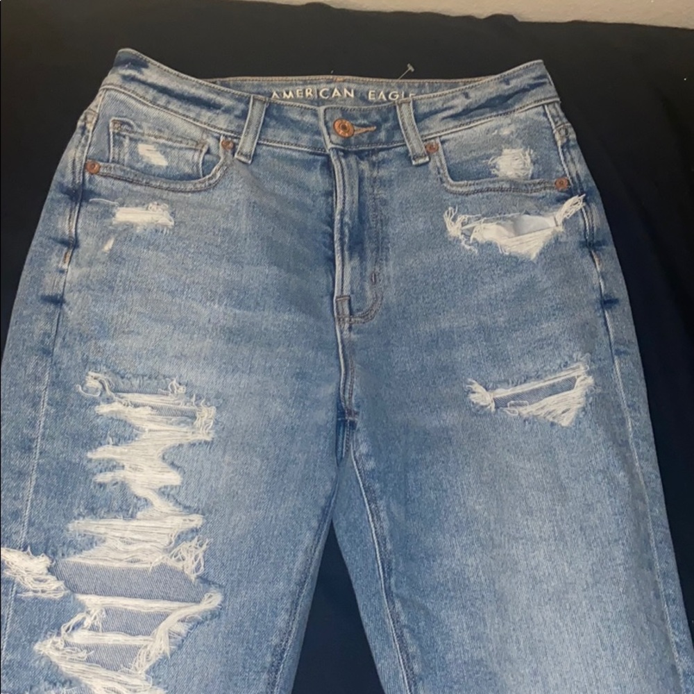 American eagle mom jeans